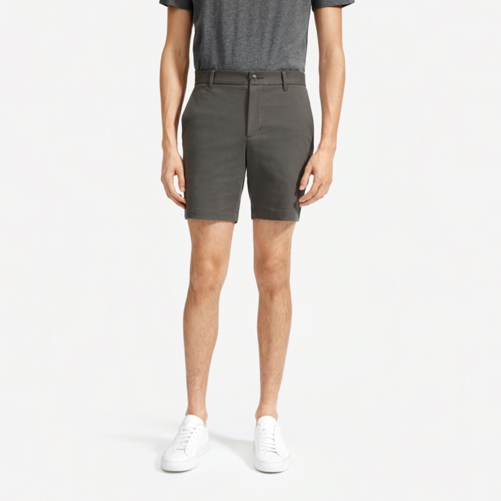 Everlane Men’s 7” Slim Fit Performance Chino Short